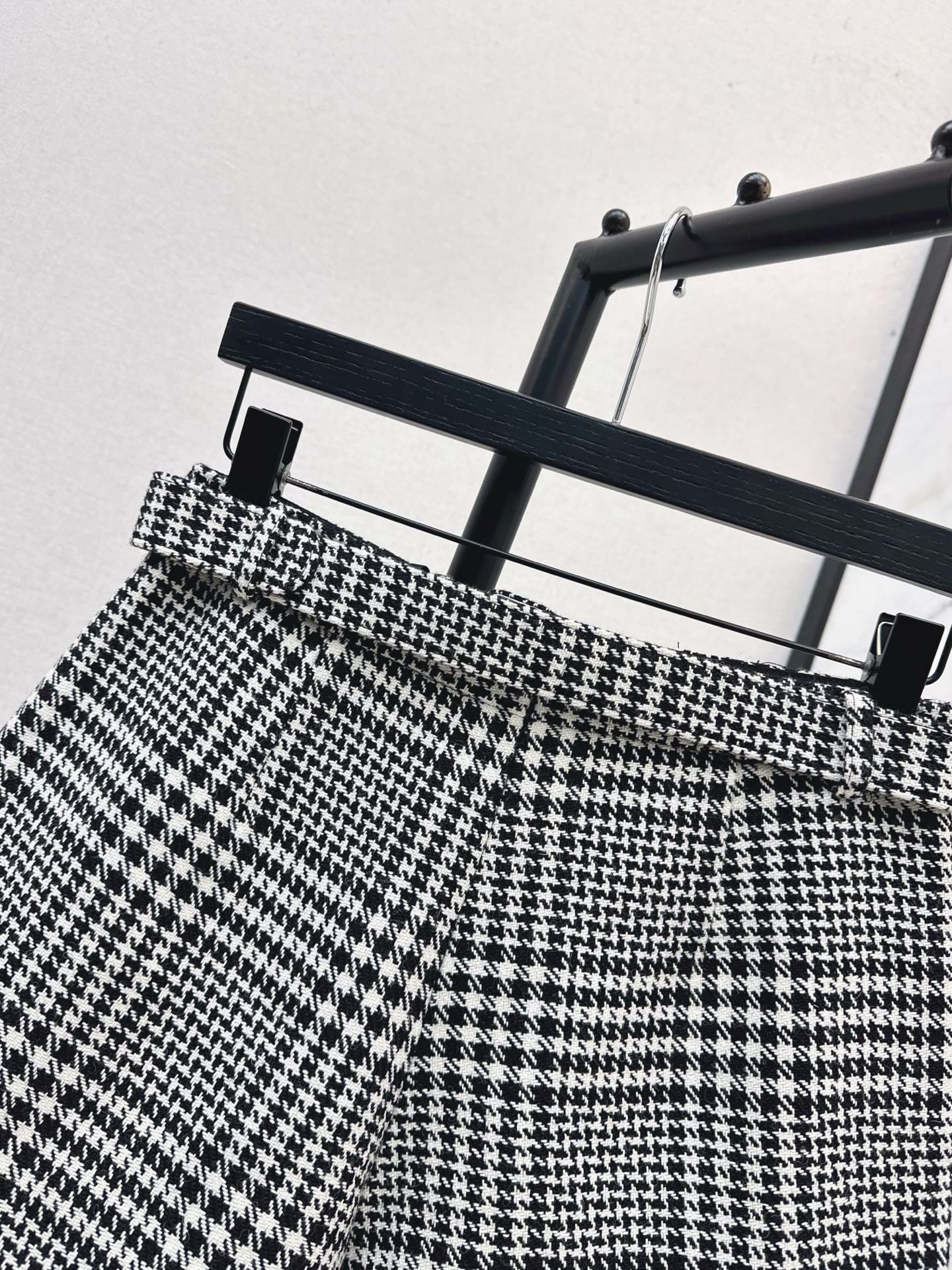 Self 25fw houndstooth short skirts