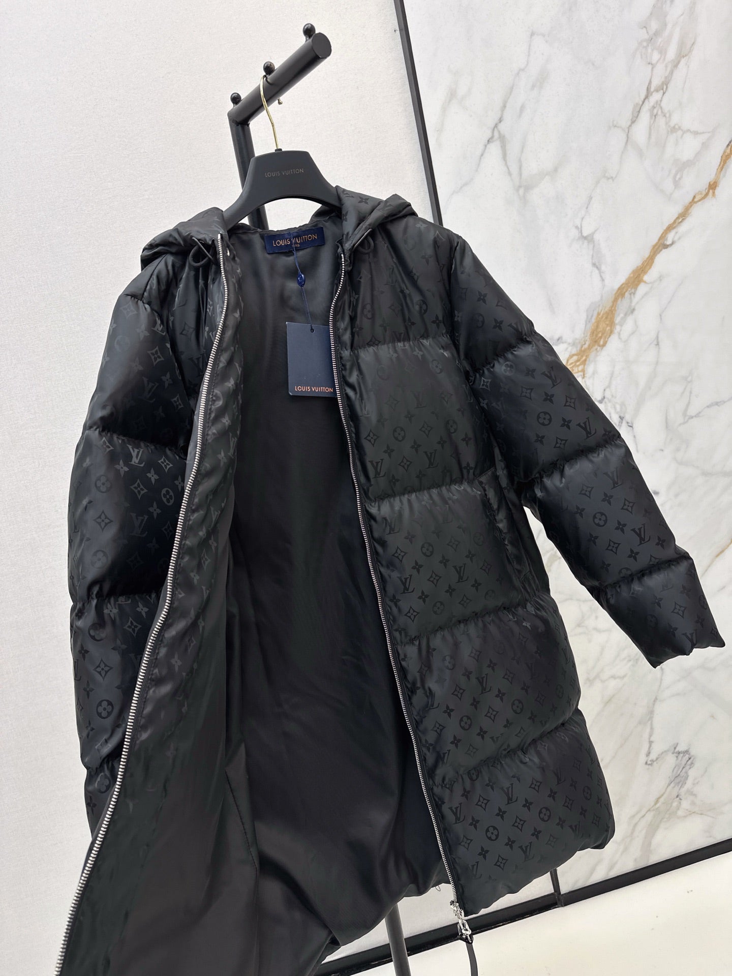Loui 25fw down jacket