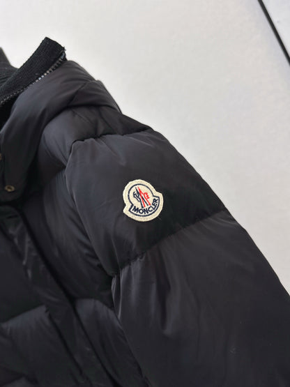 Monc 25fw down jacket