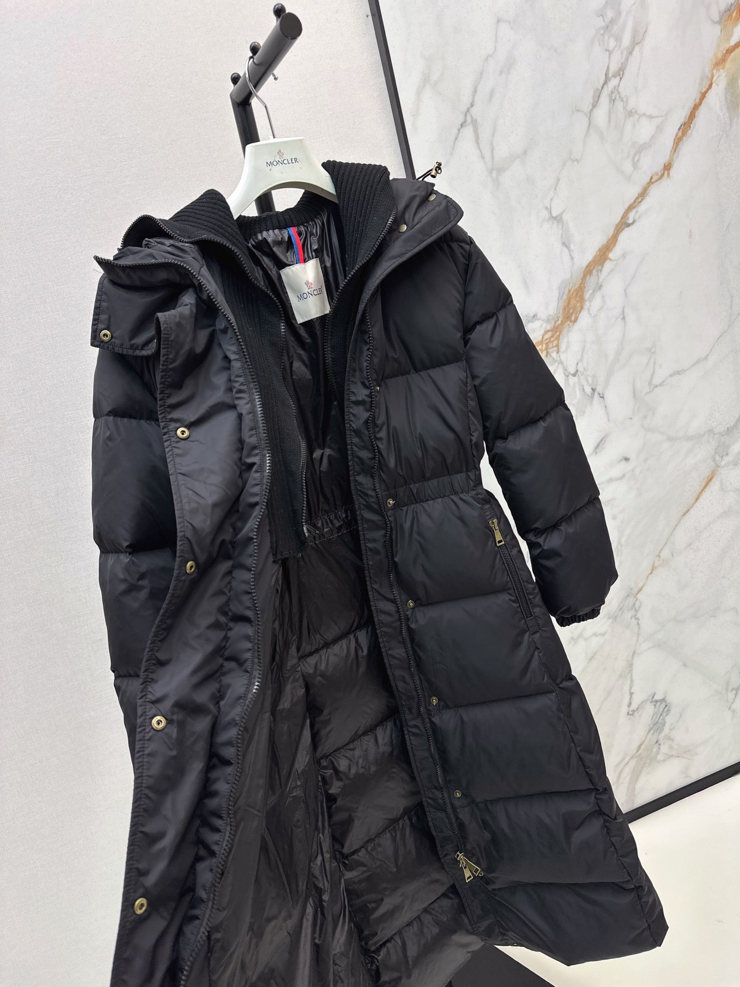 Monc 25fw down jacket