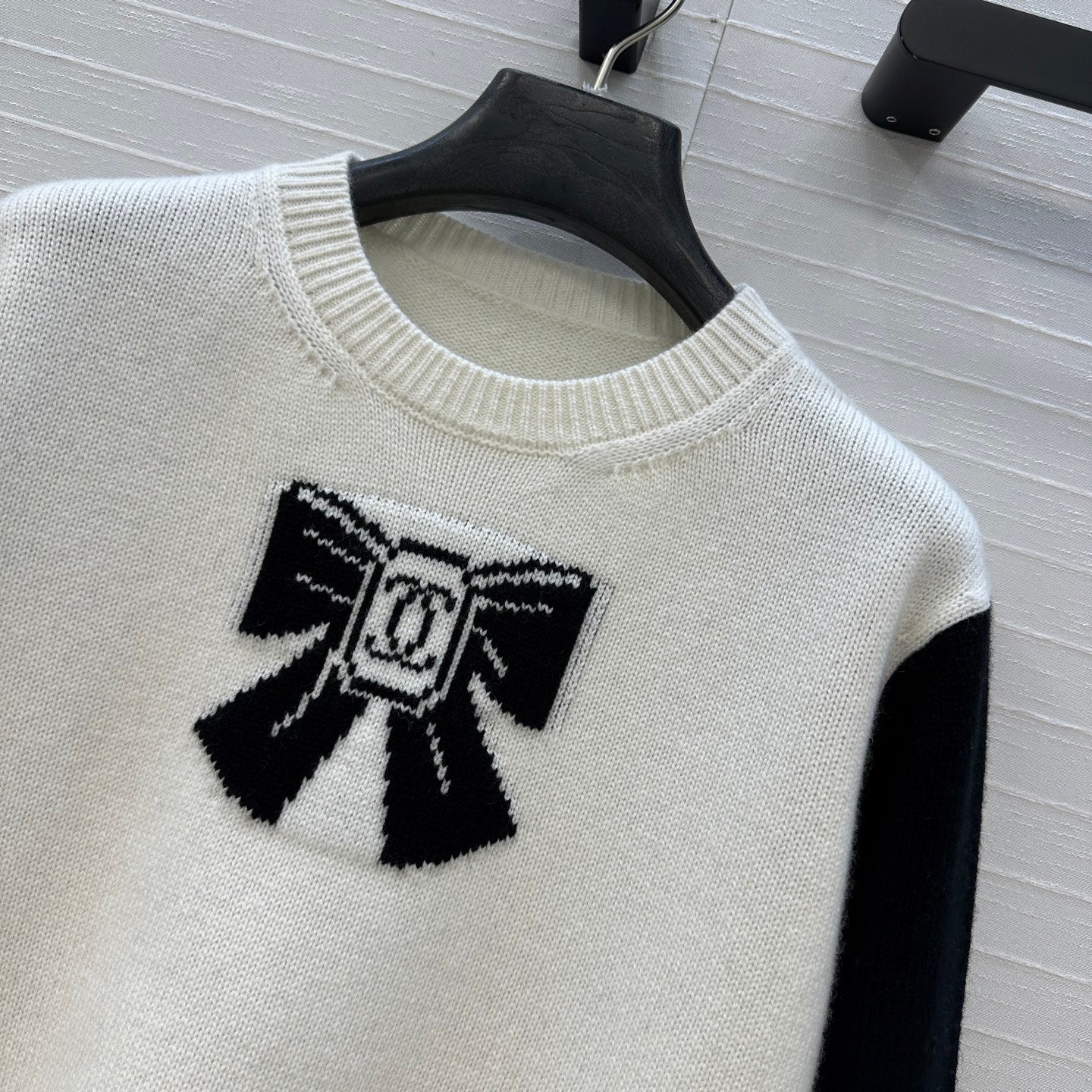 Chan 25fw cashmere sweater