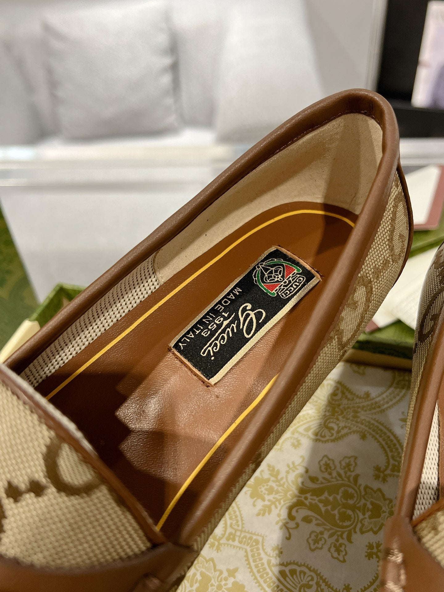 Gucc 25fw loafer shoes