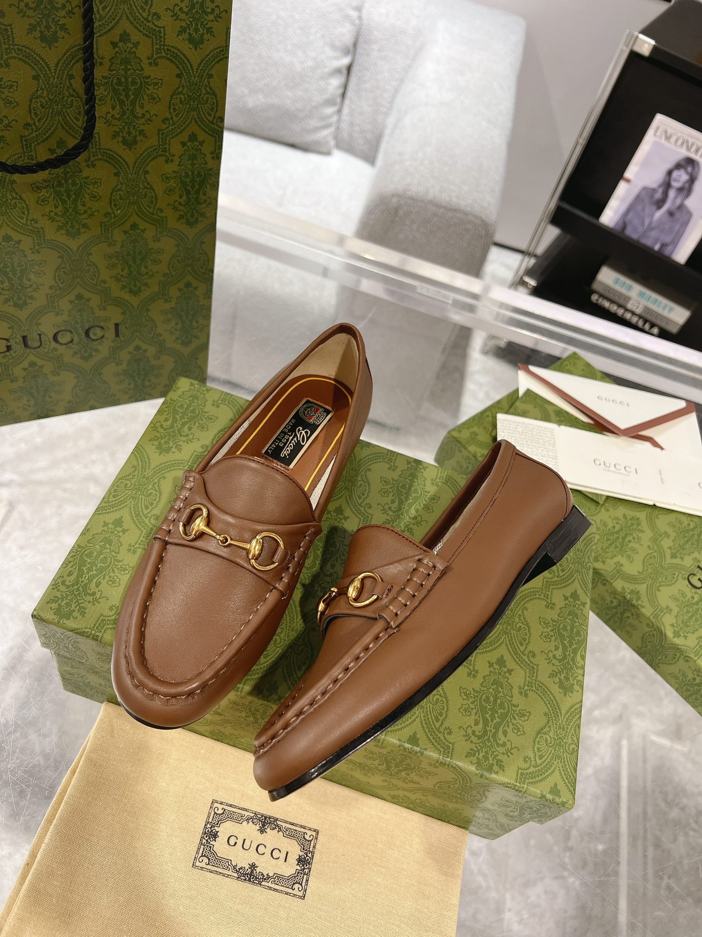Gucc 25fw loafer shoes