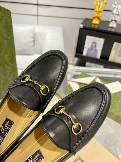 Gucc 25fw loafer shoes