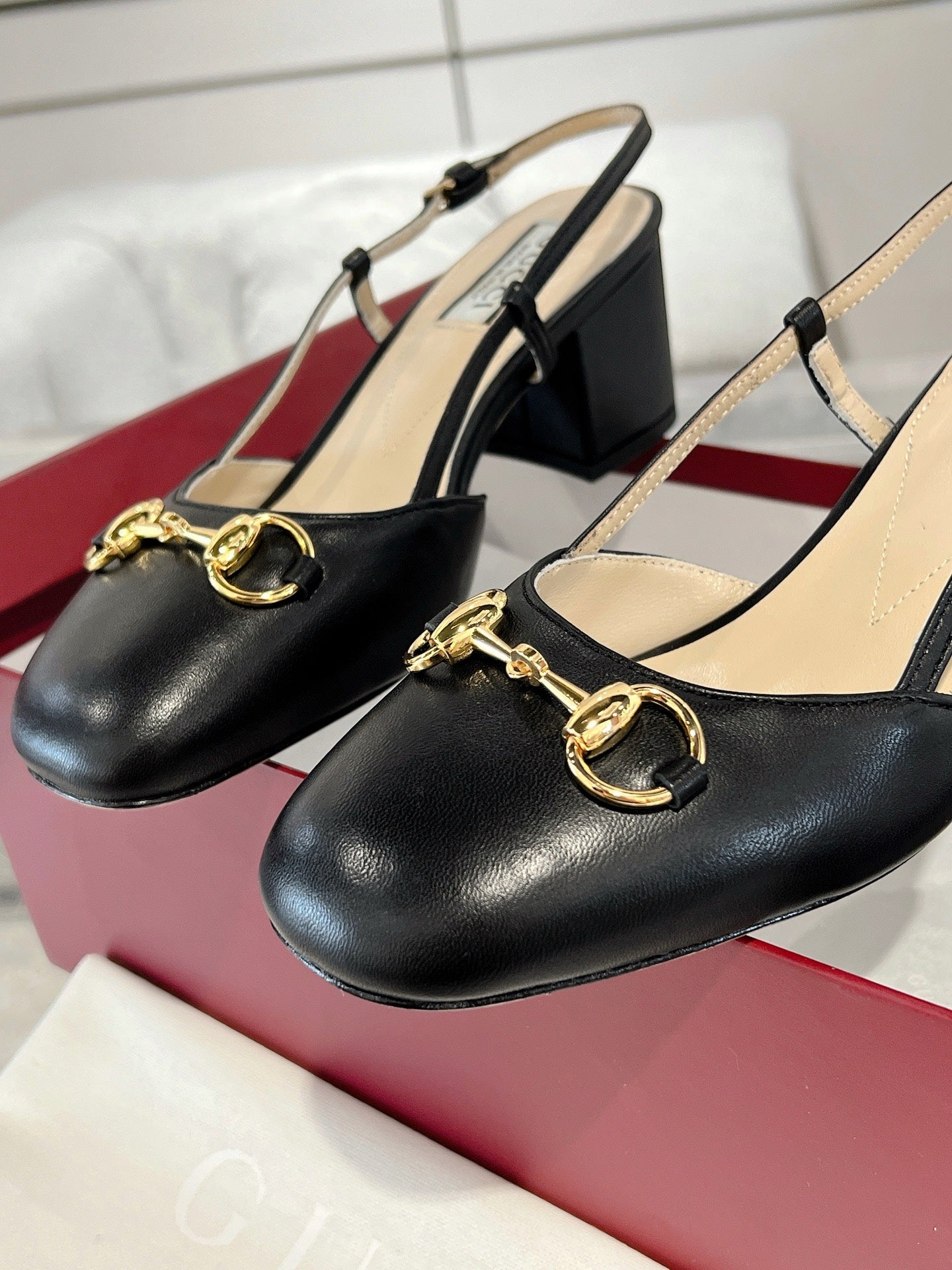 Gucc 25fw slingback chunky heels