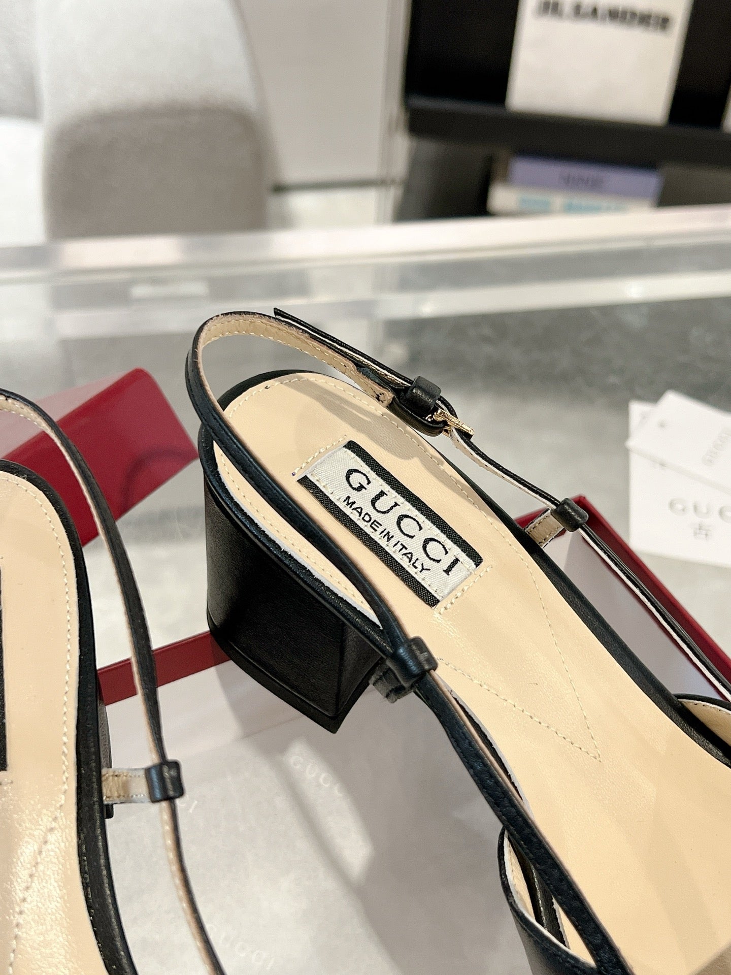 Gucc 25fw slingback chunky heels