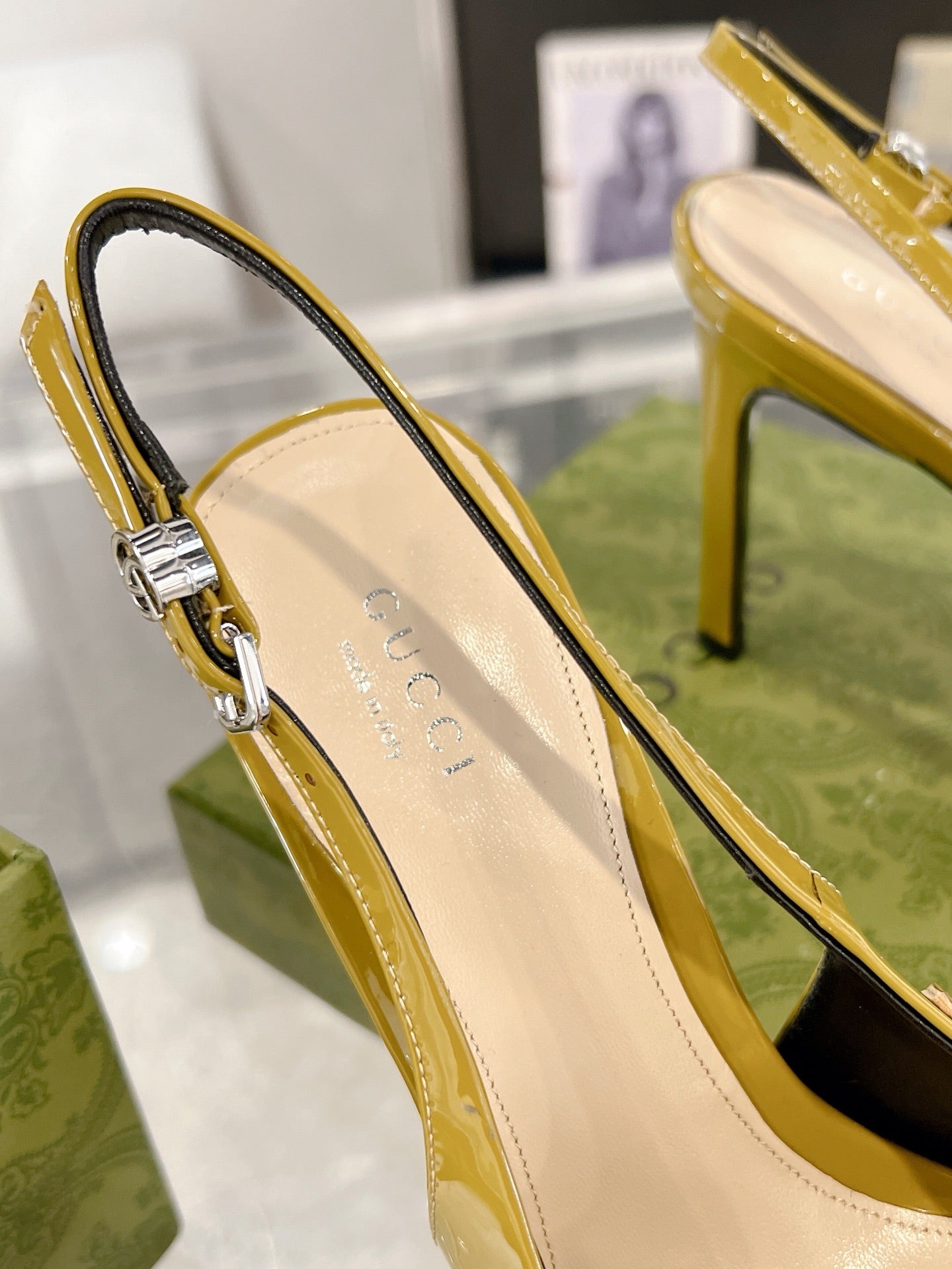 Gucc 25fw rhinestones slingback heels