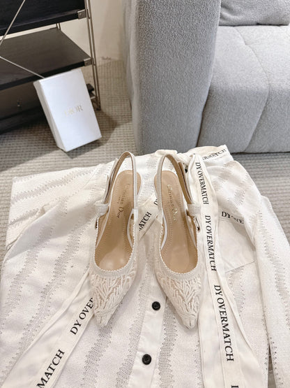 CD 25fw lace kitten slingback heels