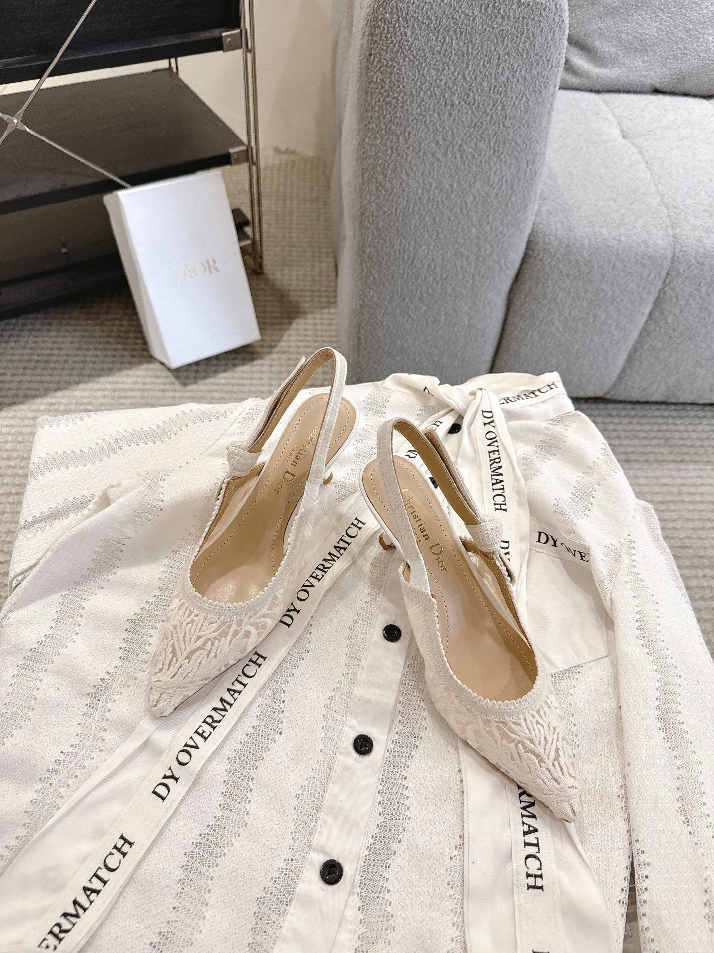 CD 25fw lace kitten slingback heels