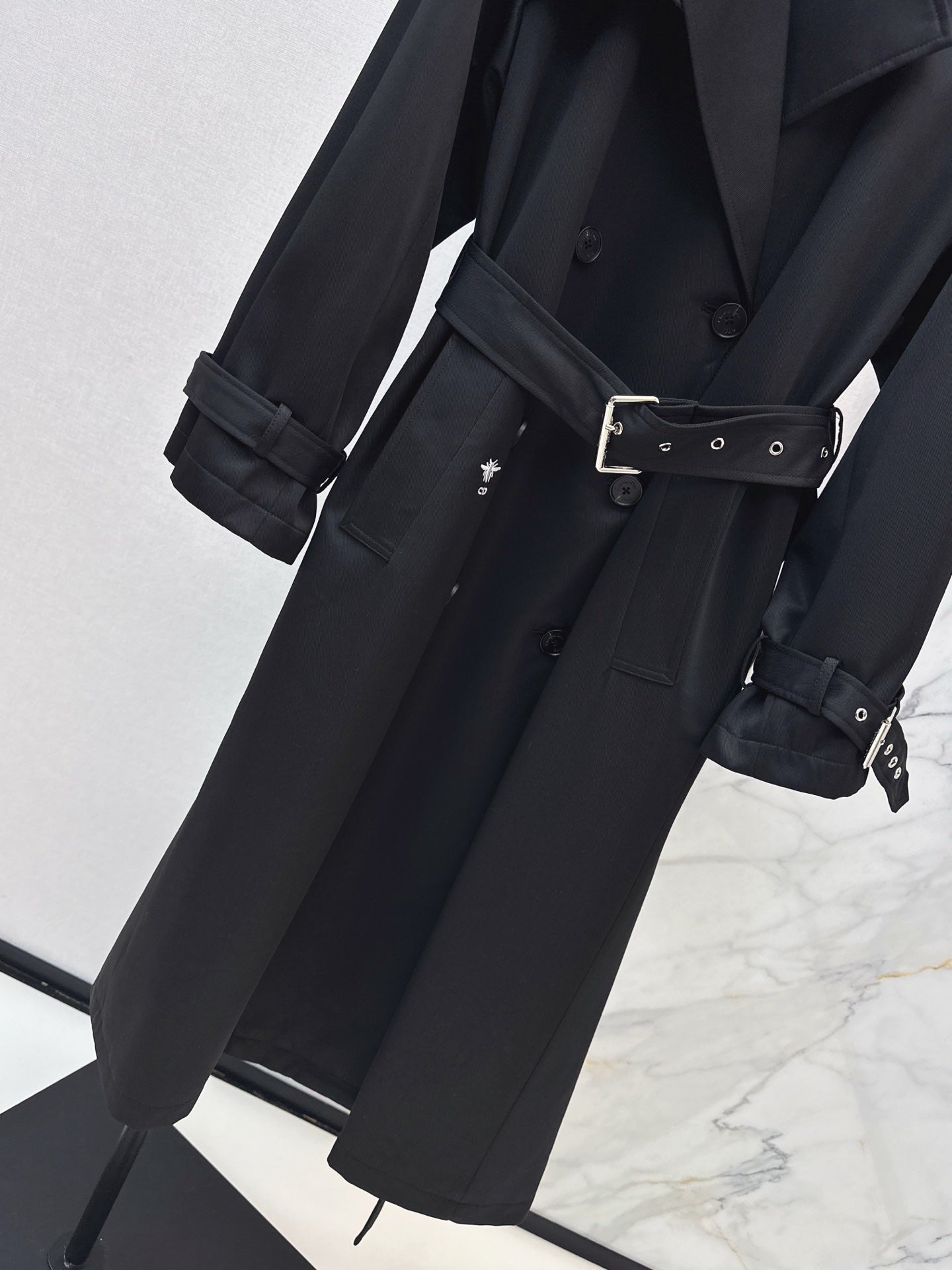 CD 25fw trench coats