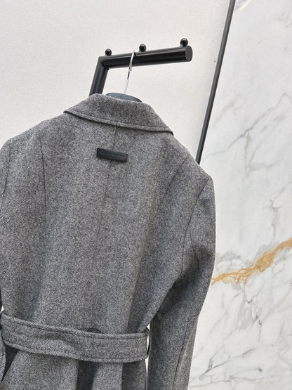 CD 25fw dresses with belt