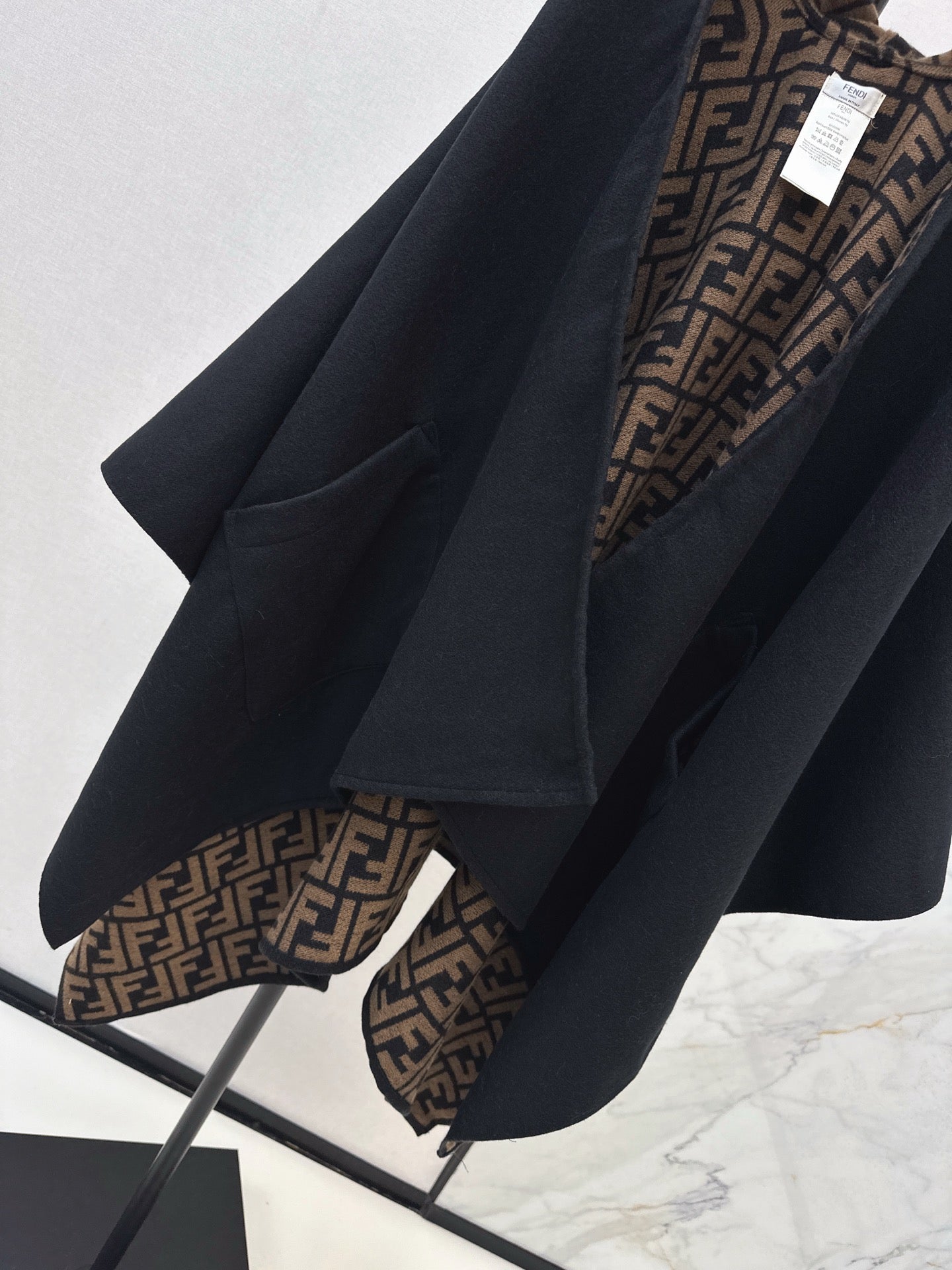 Fend 25fw shawl wraps