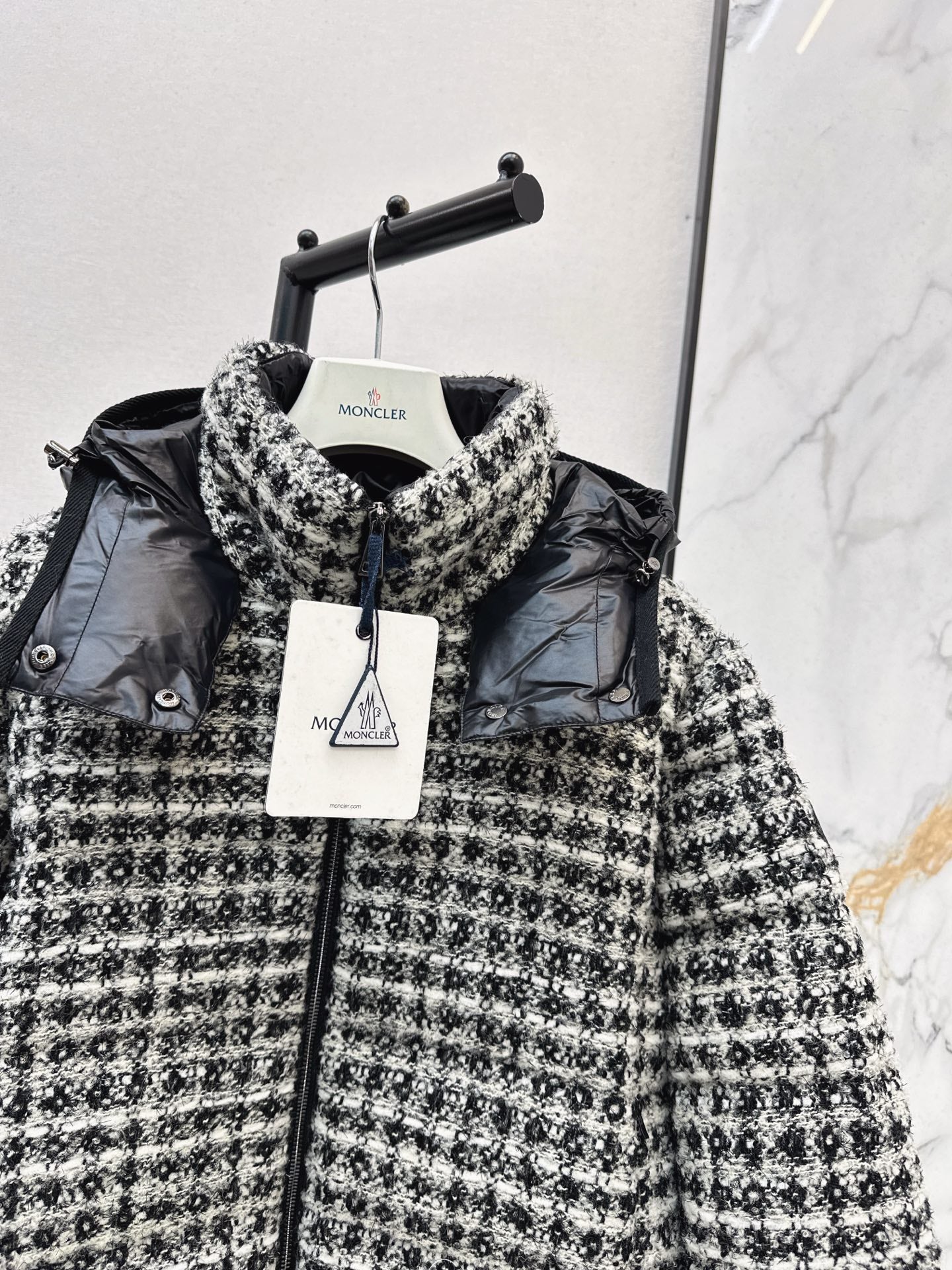 Monc 25fw down jacket