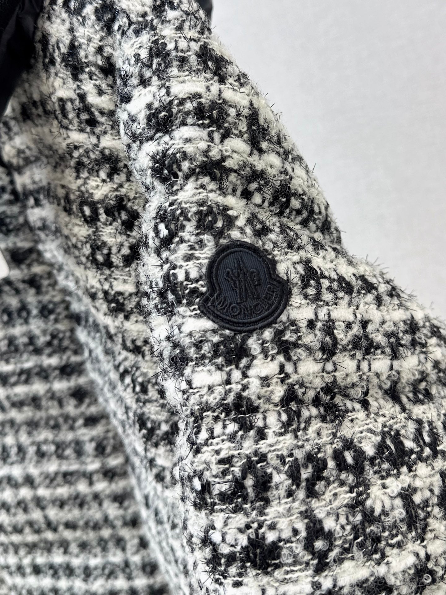 Monc 25fw down jacket