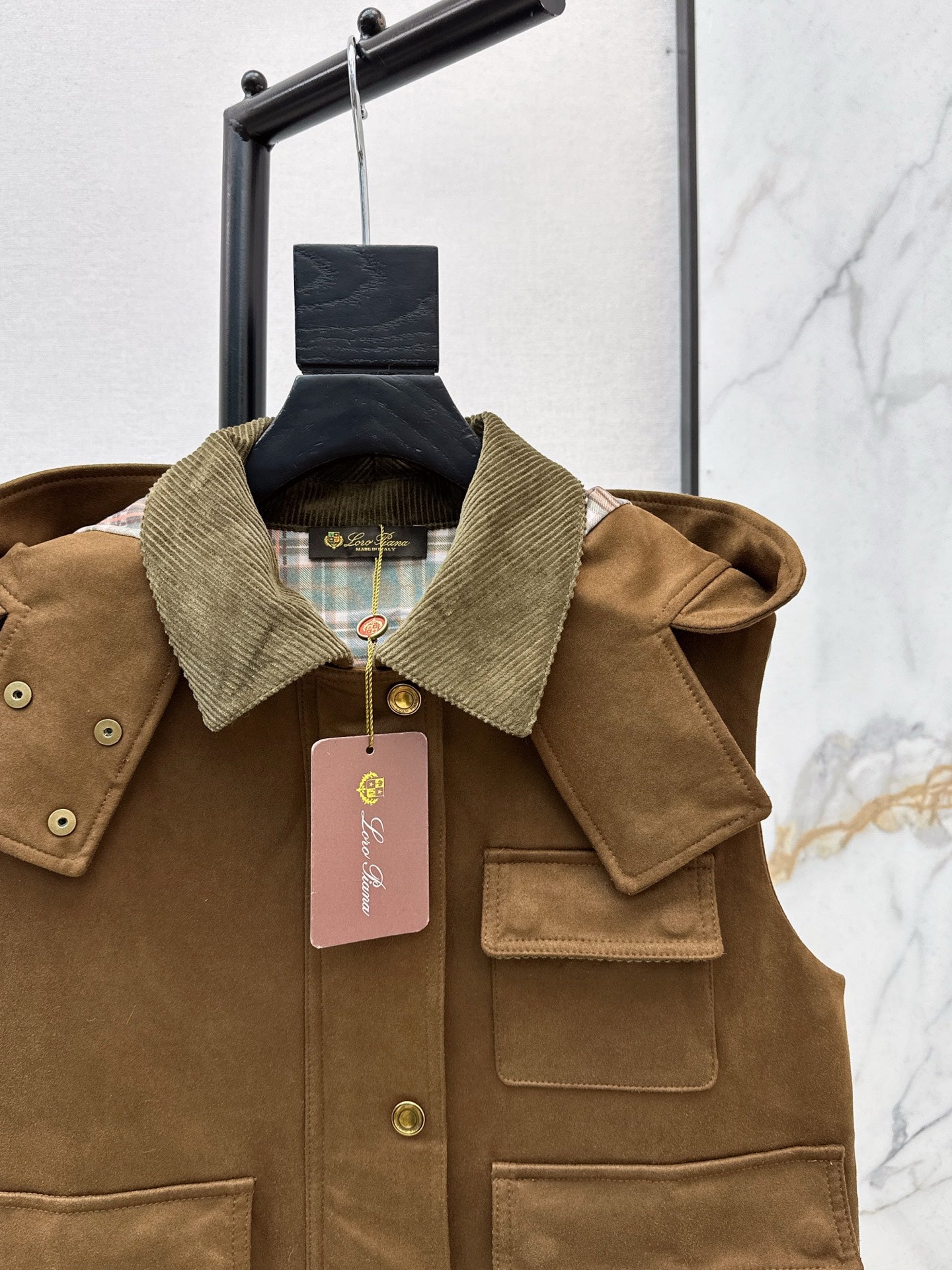 Loro 25fw waistcoats