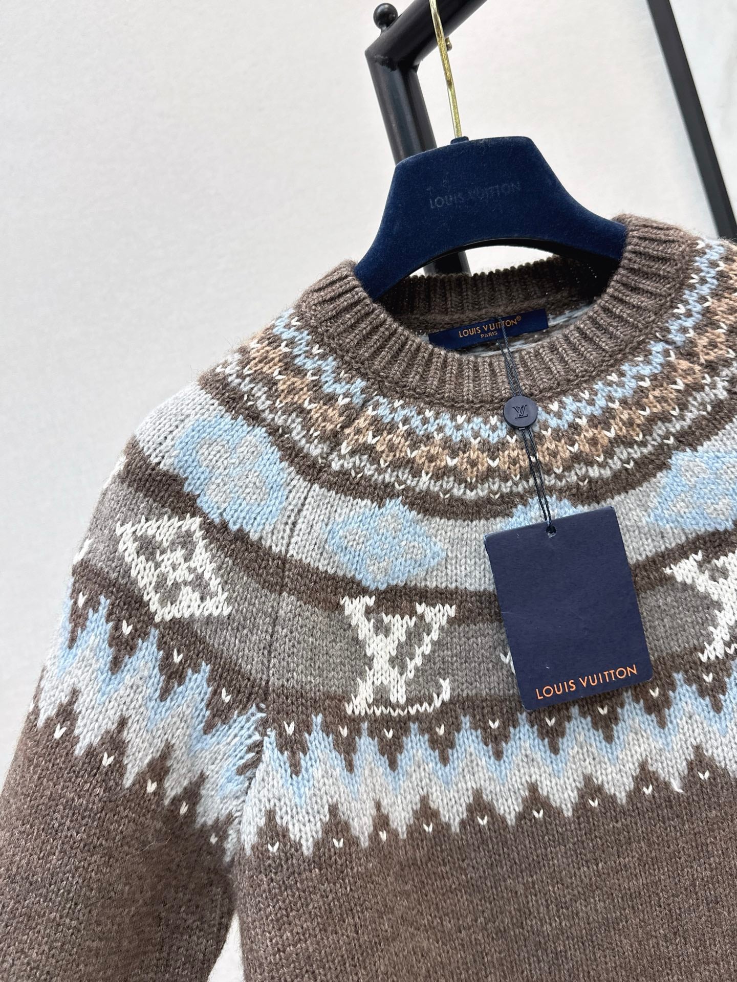 Loui 25fw wool sweater