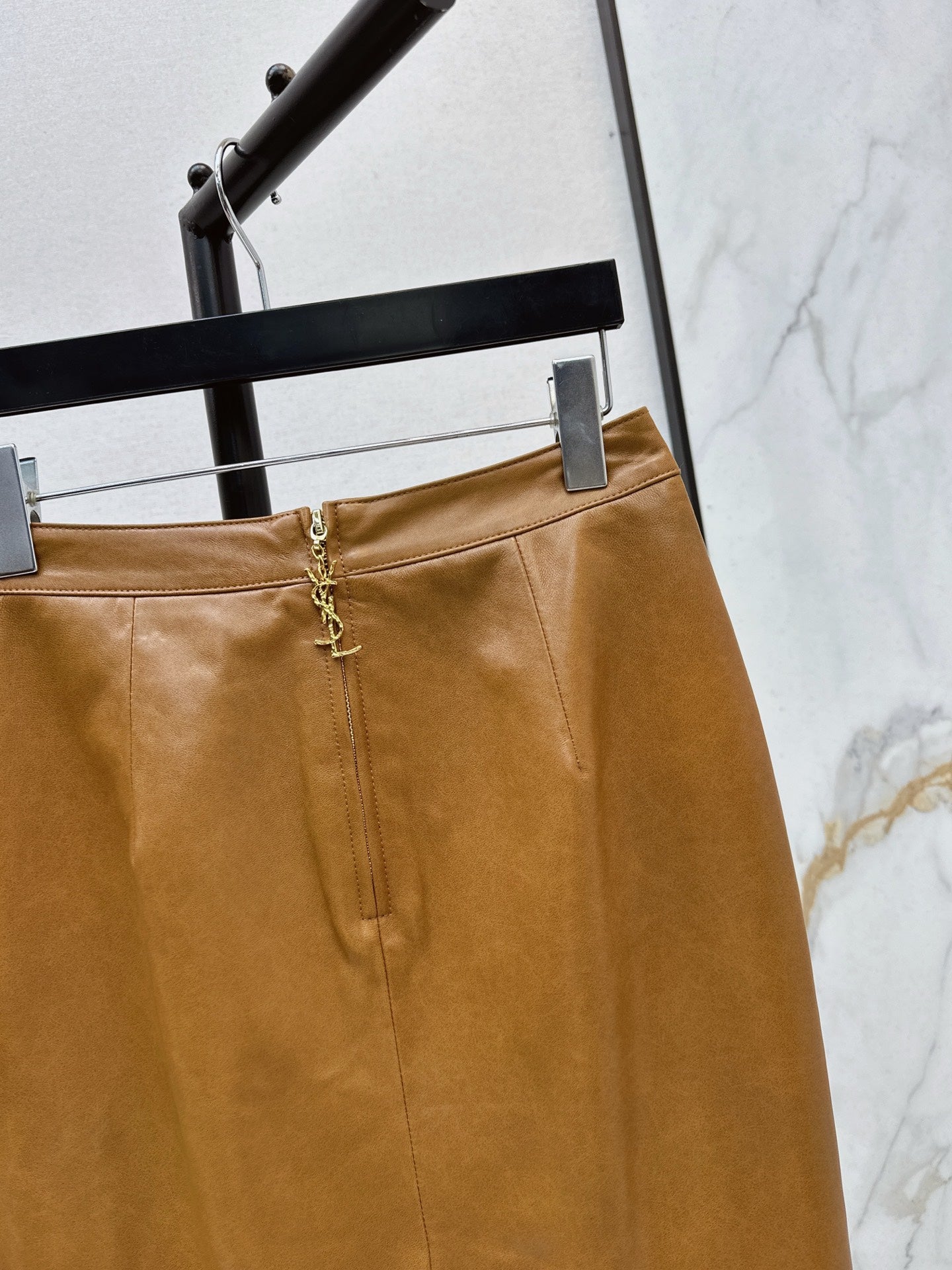 Sain 25fw leather skirt