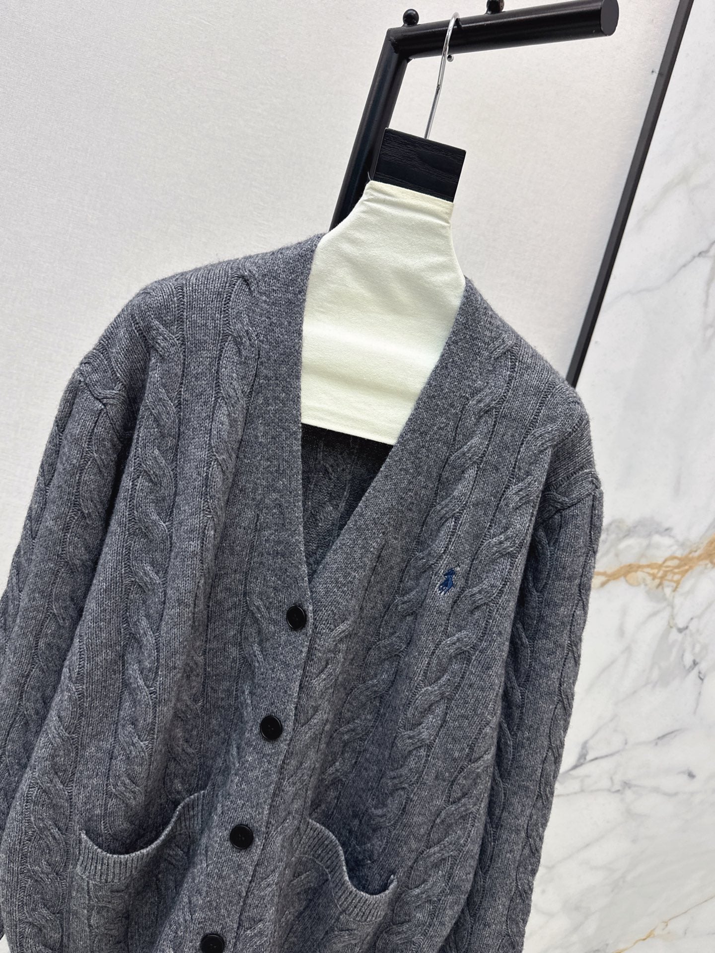 Ralp 25fw v-neck cardigan