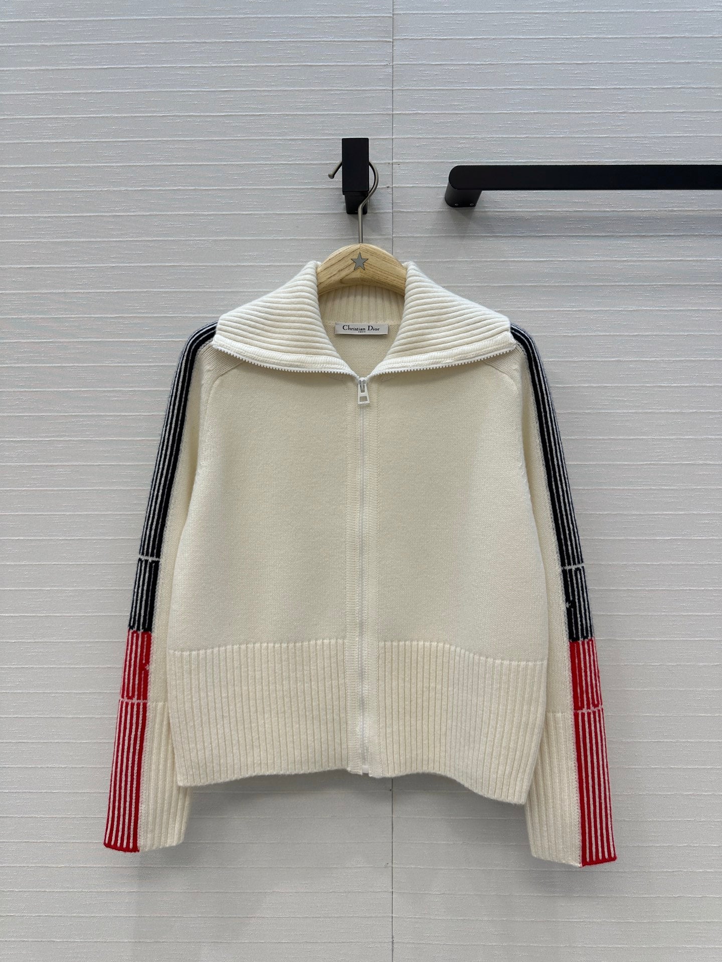 CD 25fw cashmere cardigan