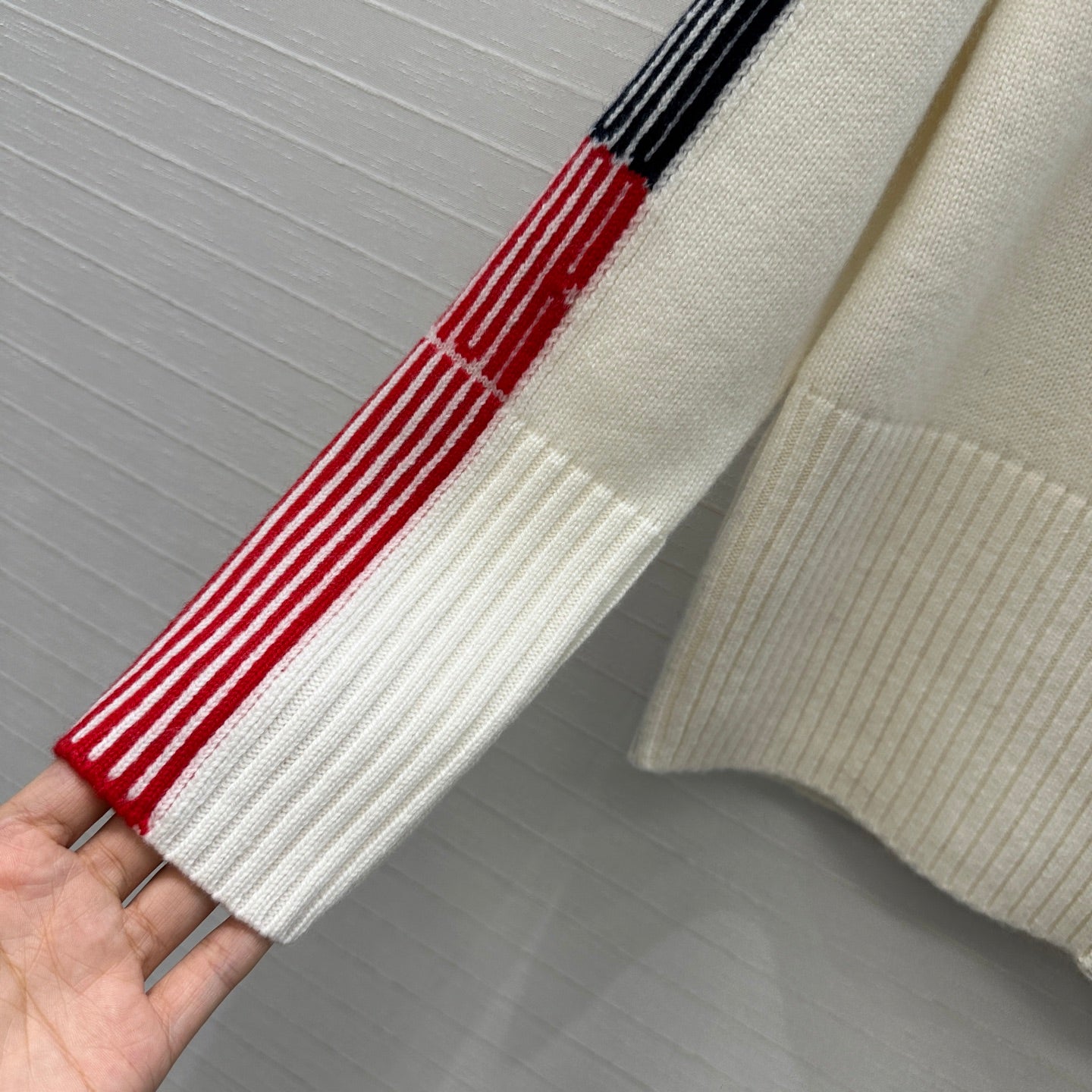 CD 25fw cashmere cardigan