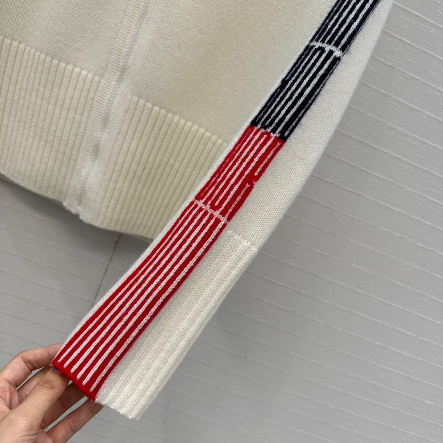 CD 25fw cashmere cardigan