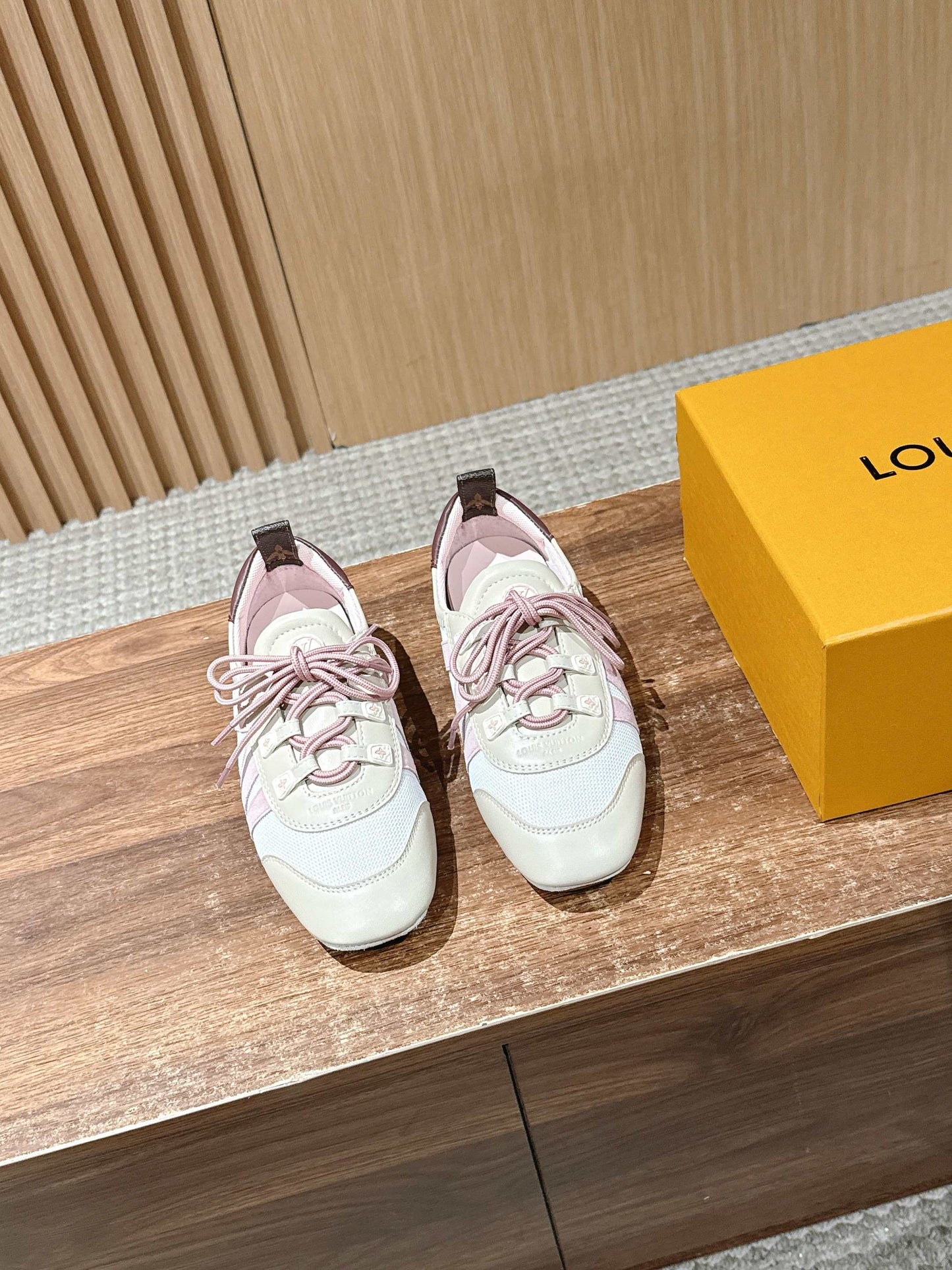 Loui 25fw sneaker