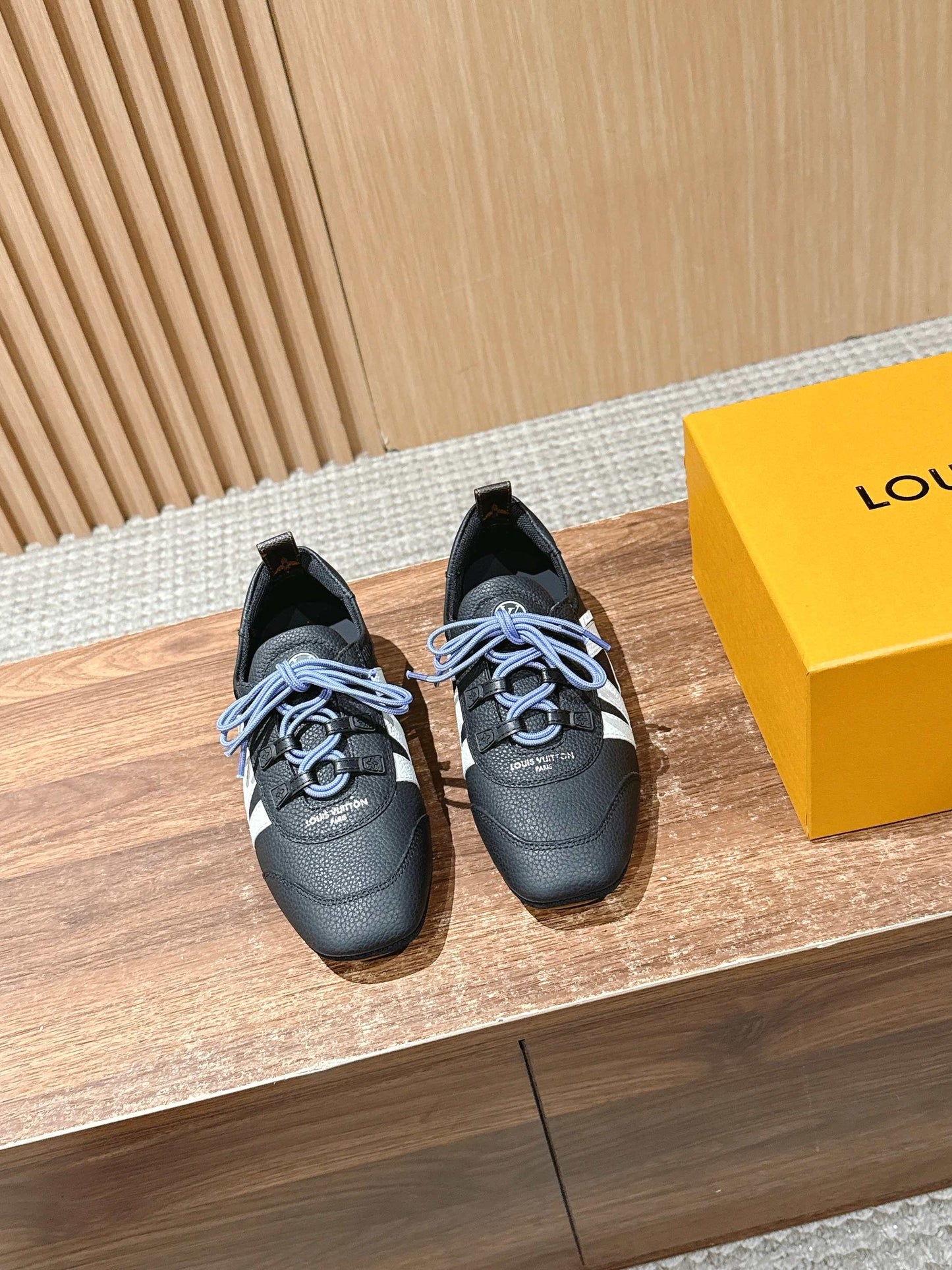 Loui 25fw sneaker