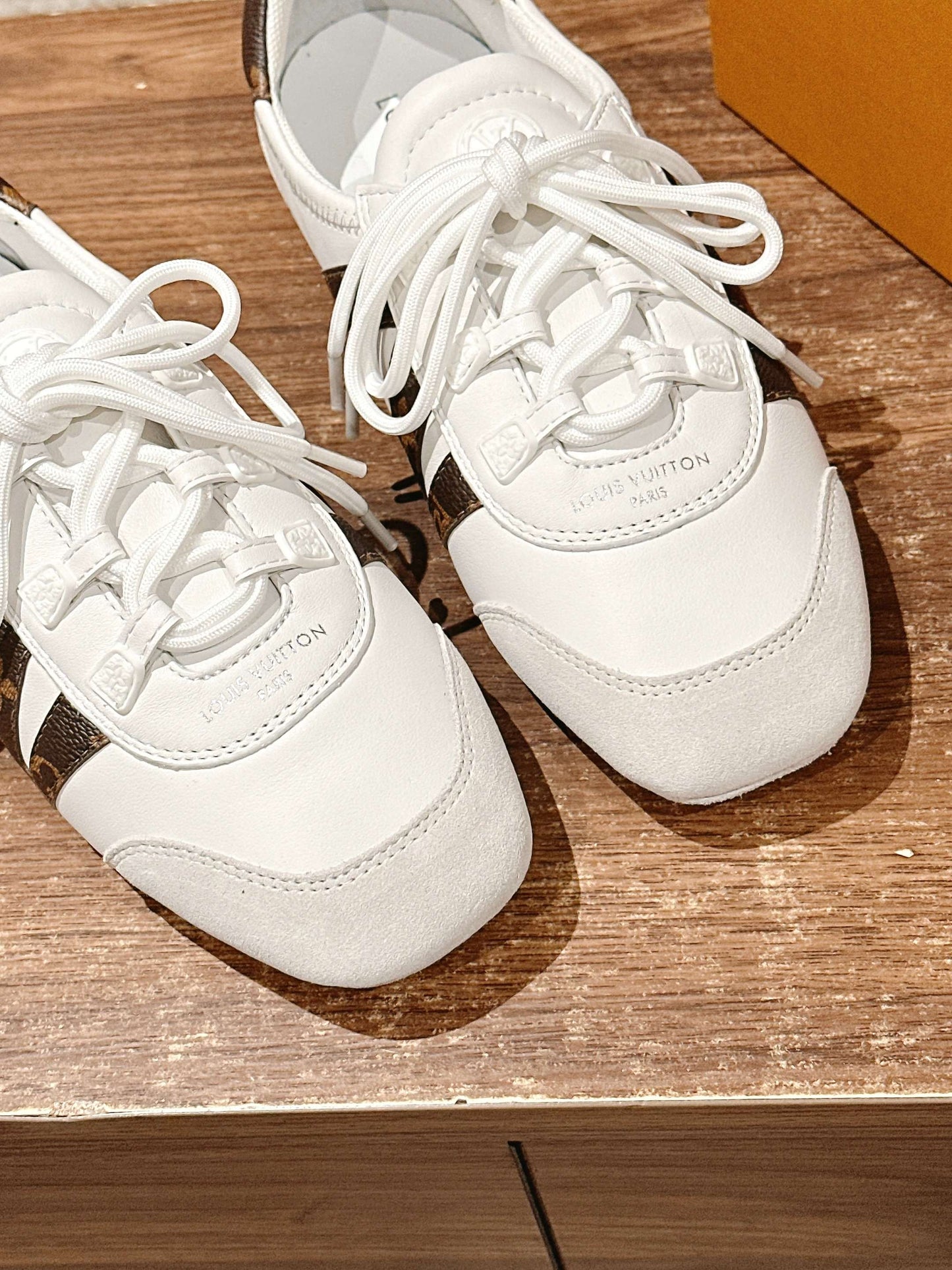 Loui 25fw sneaker