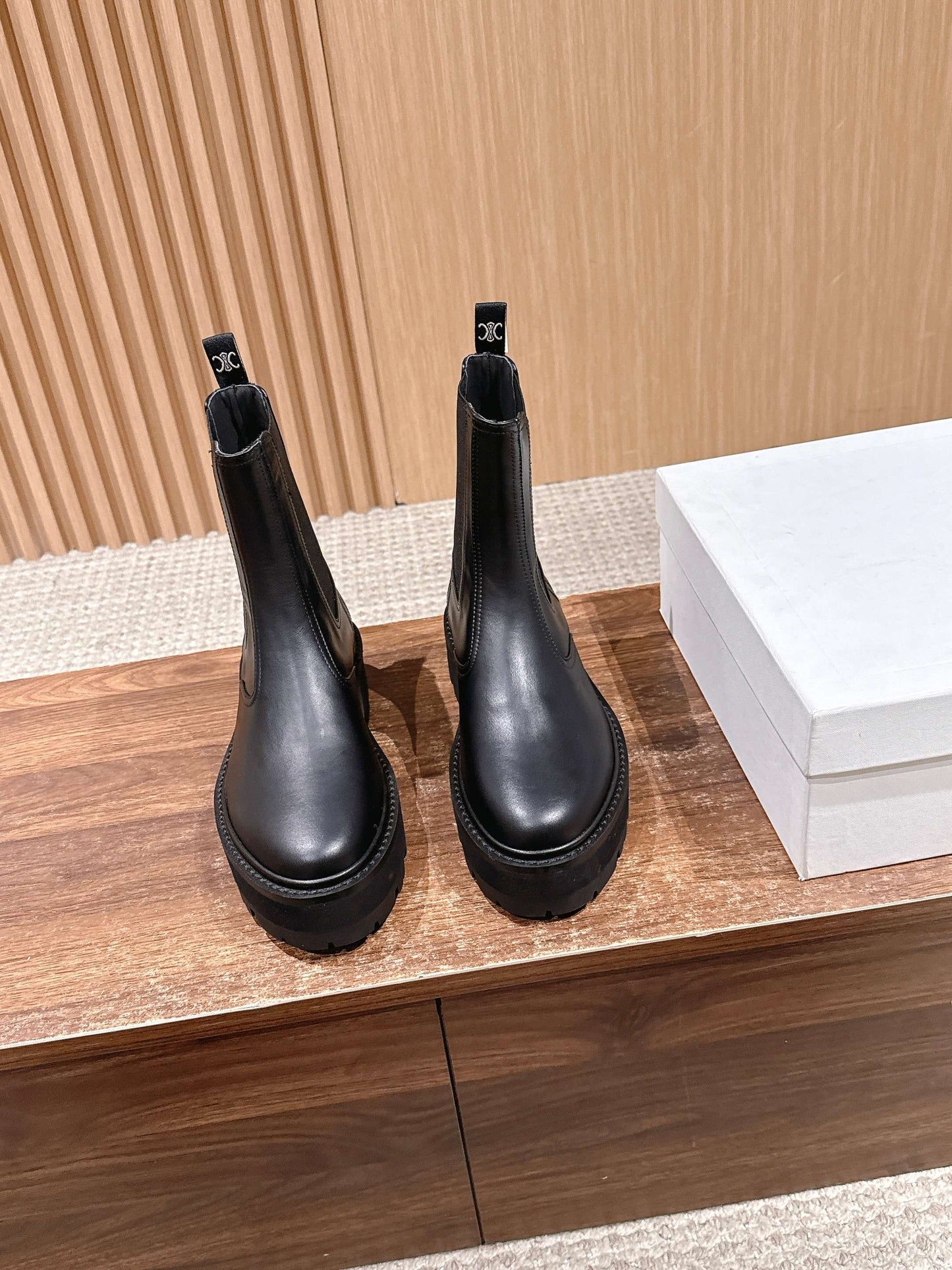 Celi 25fw platform boots