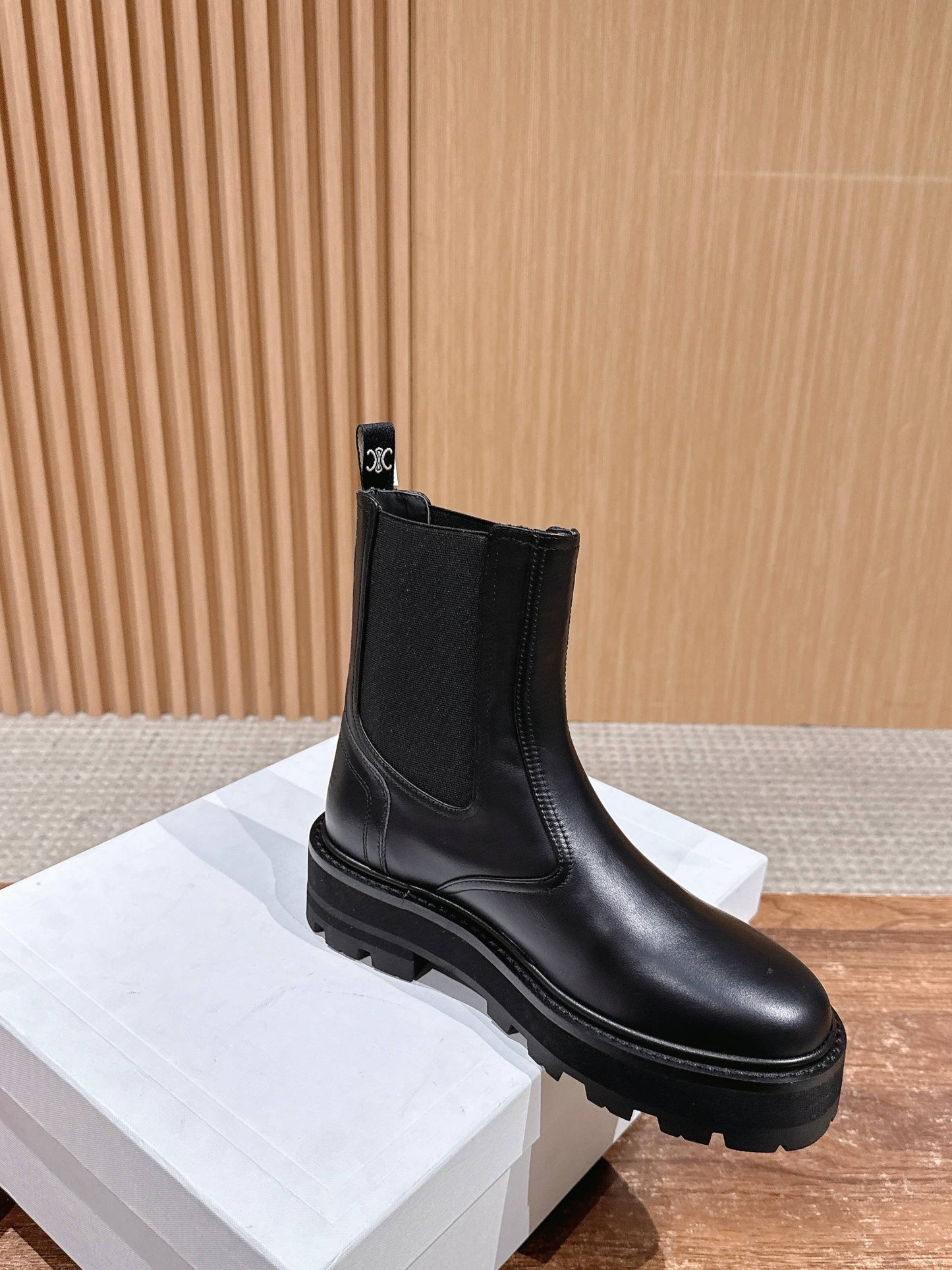 Celi 25fw platform boots
