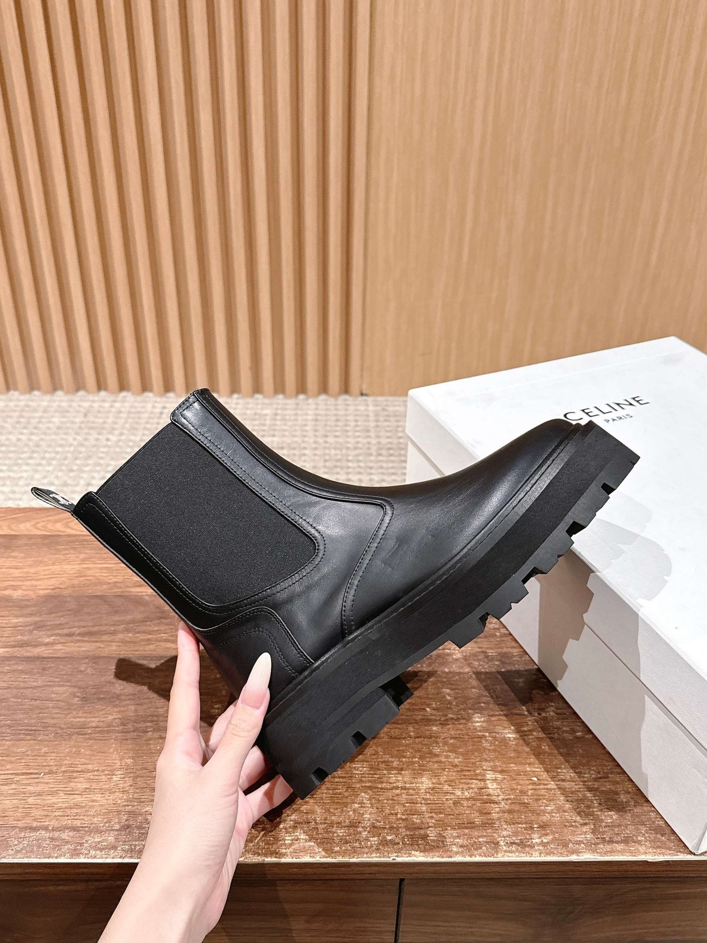 Celi 25fw platform boots