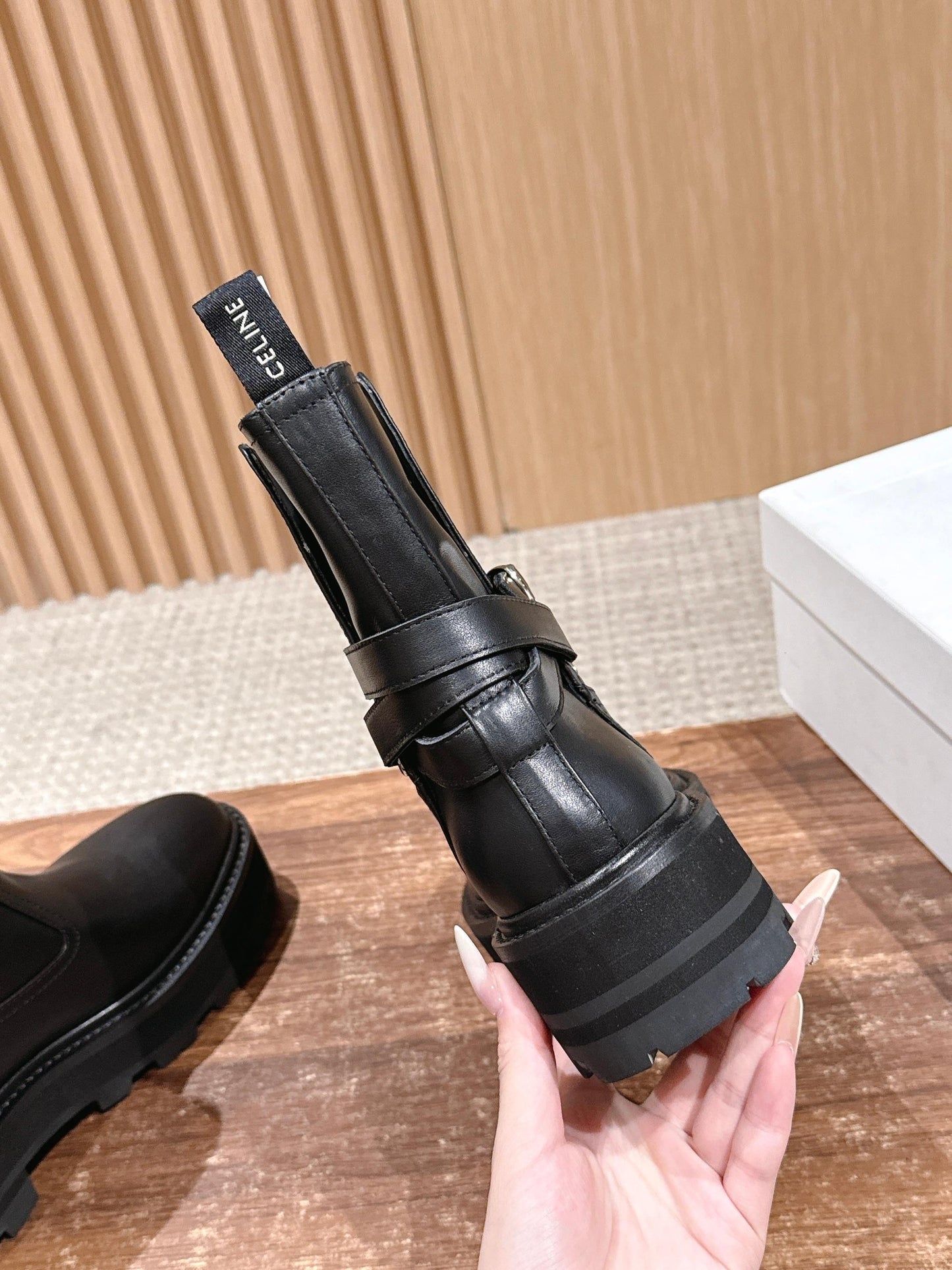 Celi 25fw platform boots