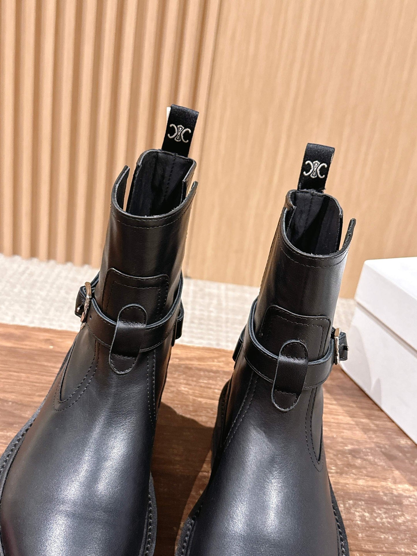 Celi 25fw platform boots