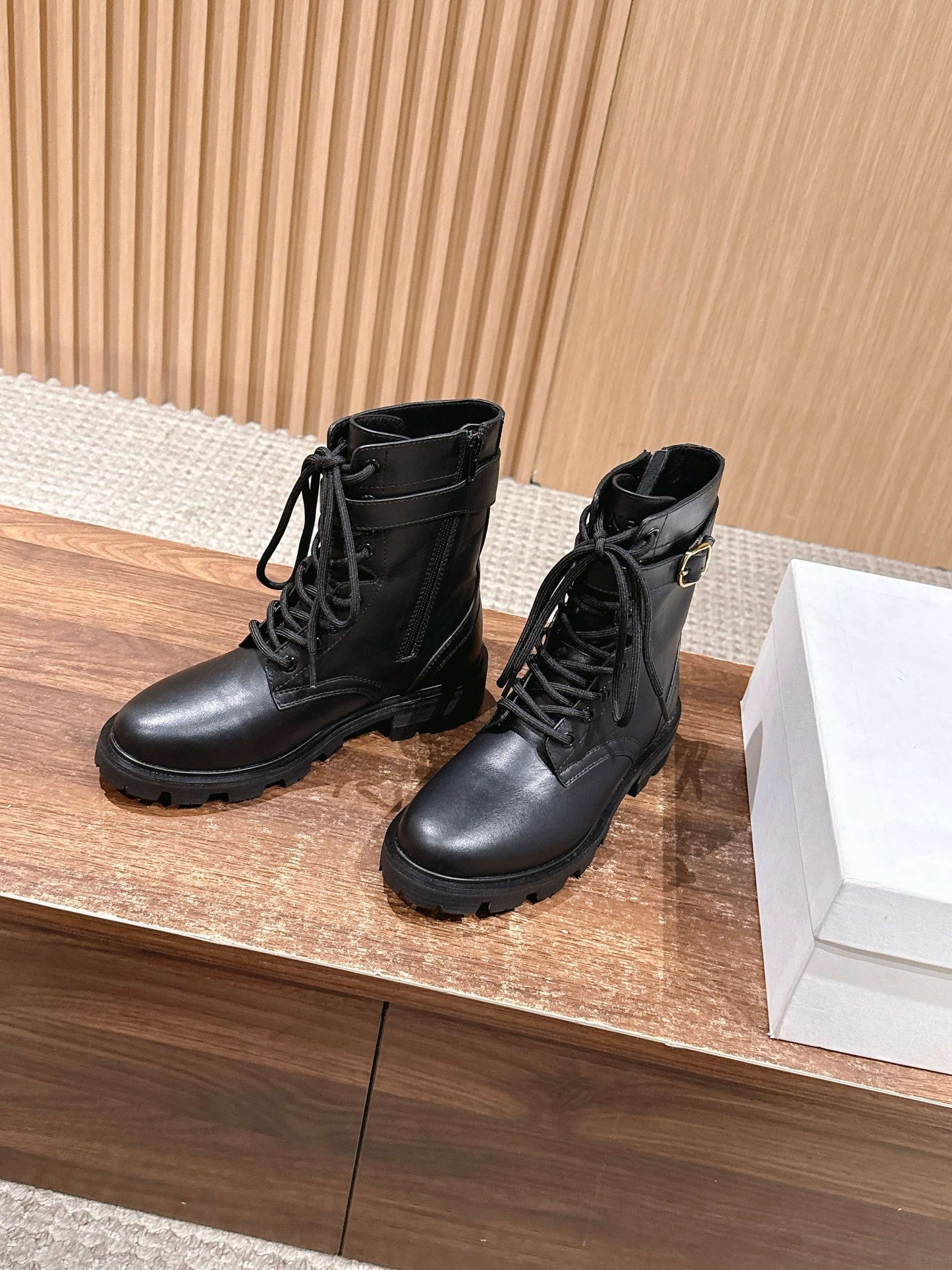 Celi 25fw combat boots
