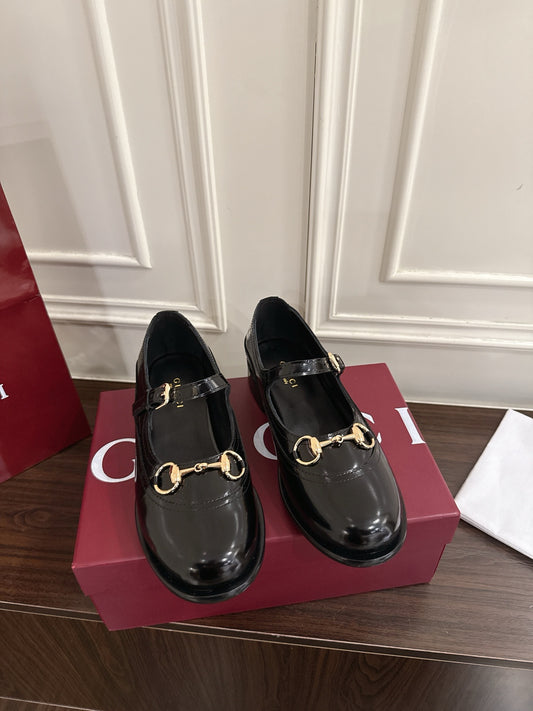 Guc 25fw mary jane flats