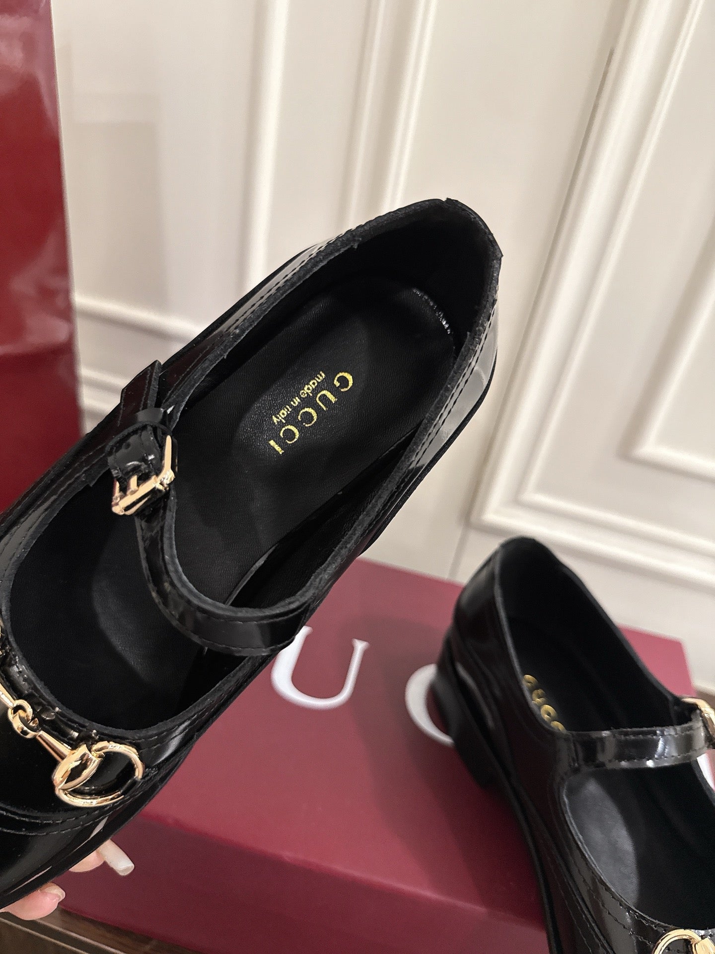 Guc 25fw mary jane flats