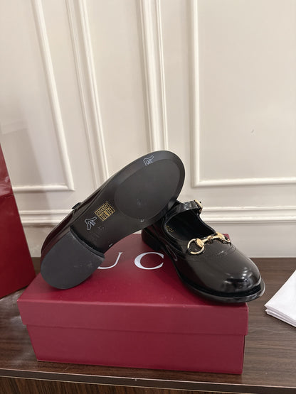 Guc 25fw mary jane flats