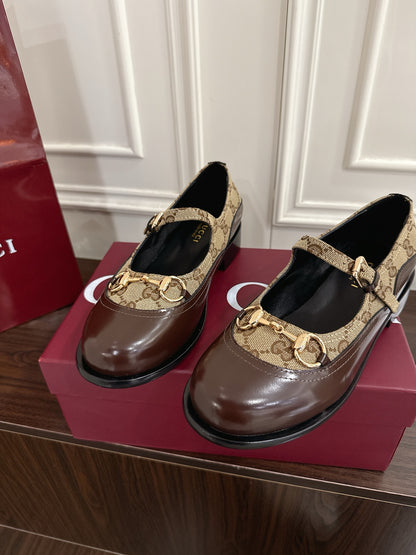 Guc 25fw mary jane flats