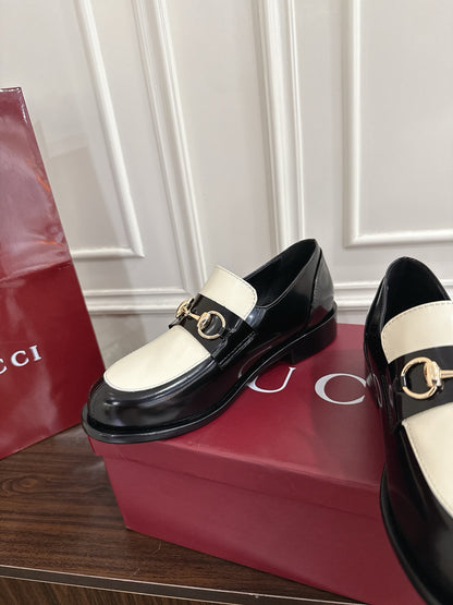 Guc 25fw platform loafers