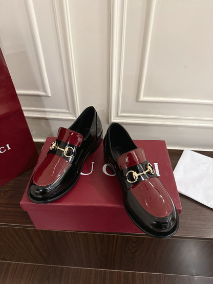 Guc 25fw platform loafers