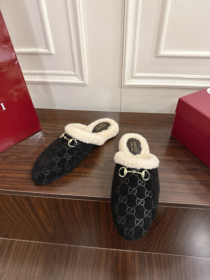 Guc 25fw mules shoes