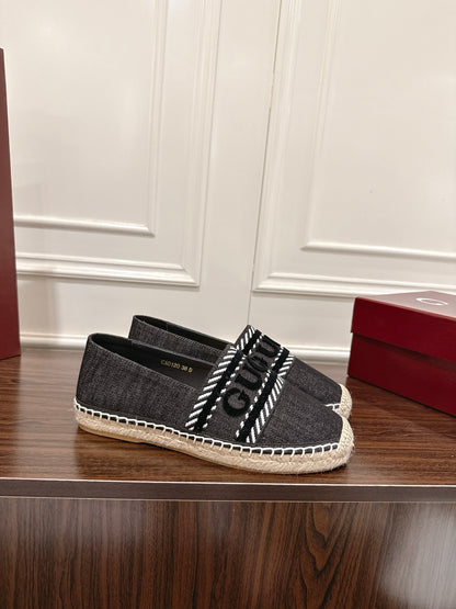 Guc 25fw espadrilles