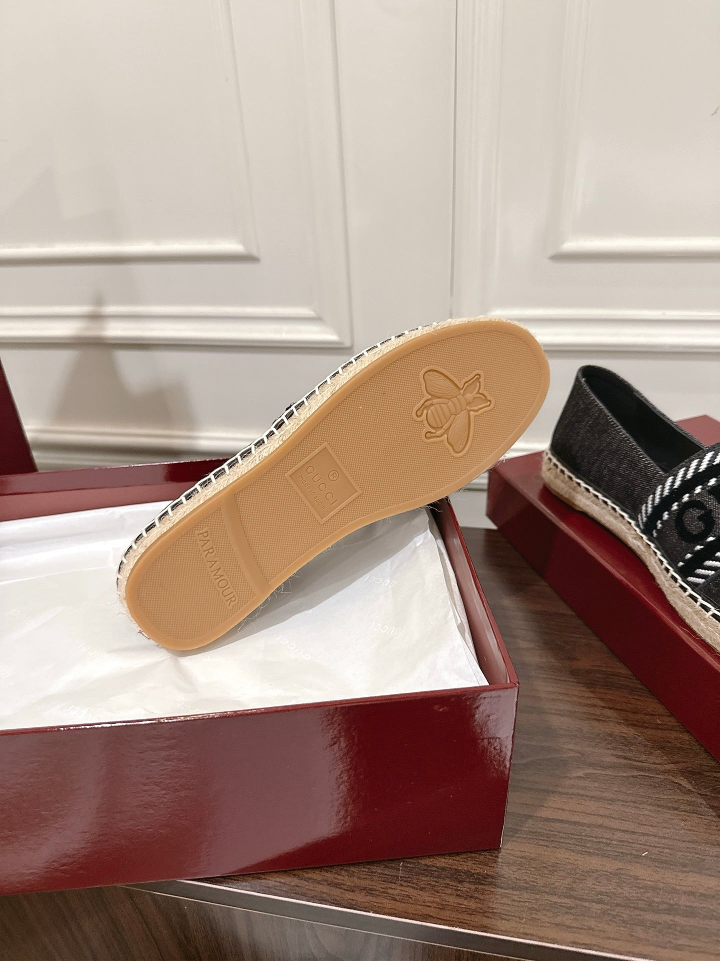 Guc 25fw espadrilles