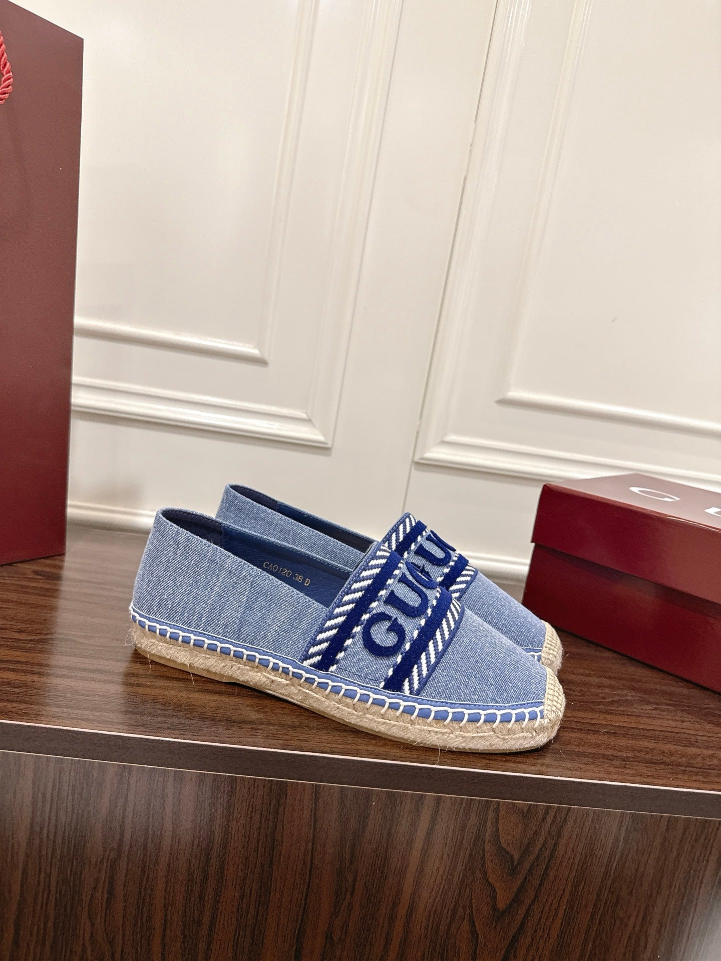 Guc 25fw espadrilles