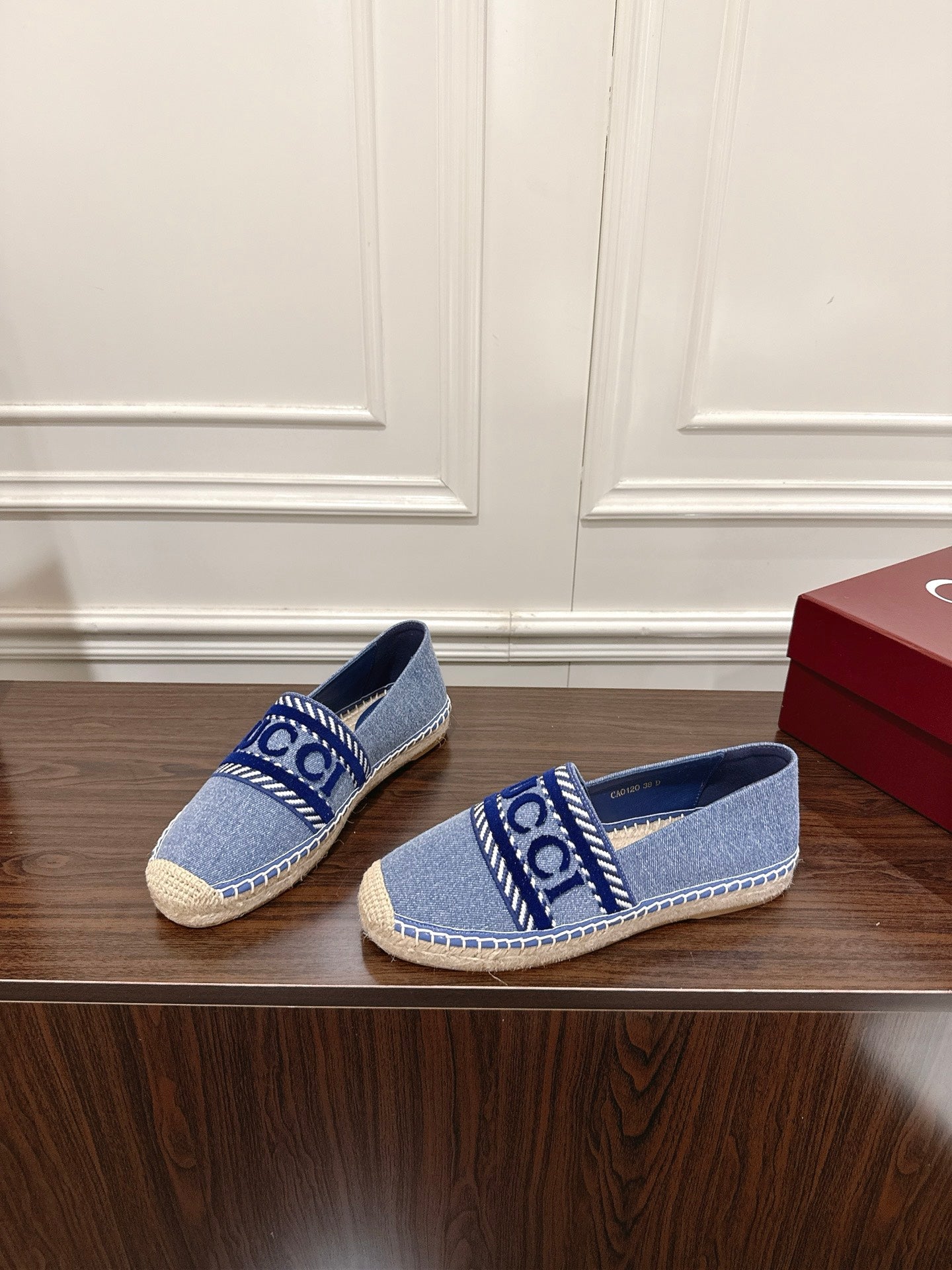 Guc 25fw espadrilles