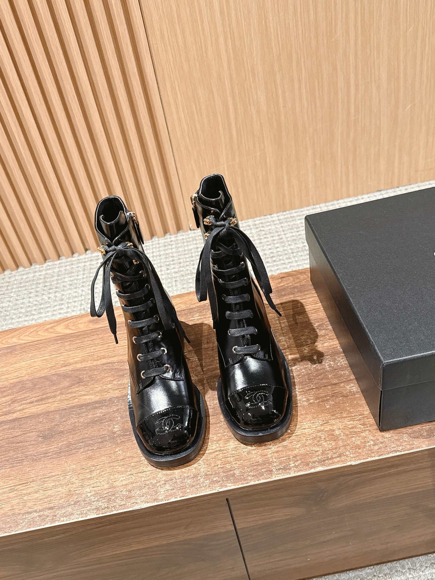 Chan 25fw combat boots