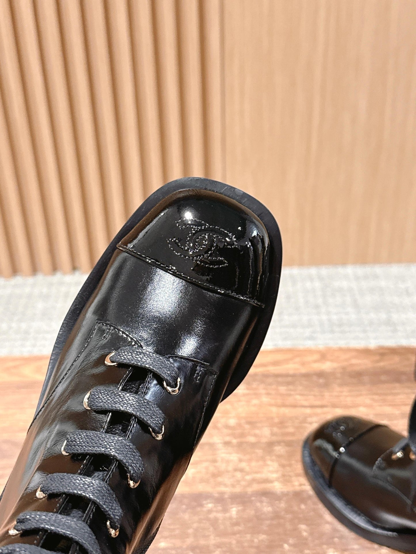 Chan 25fw combat boots