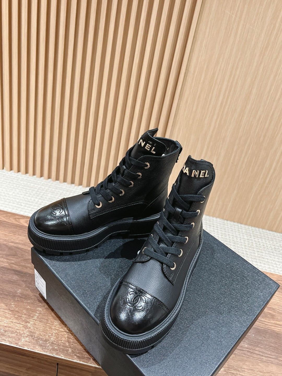 Chan 25fw ankle boots
