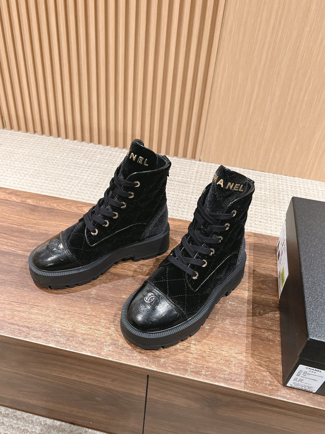 Chan 25fw ankle boots