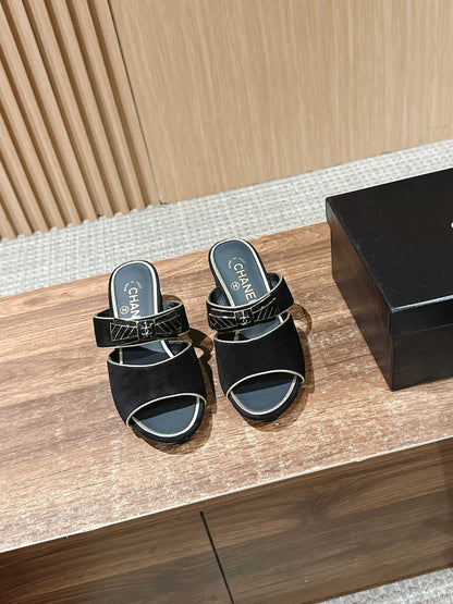 Chan 25fw slides chunky heel